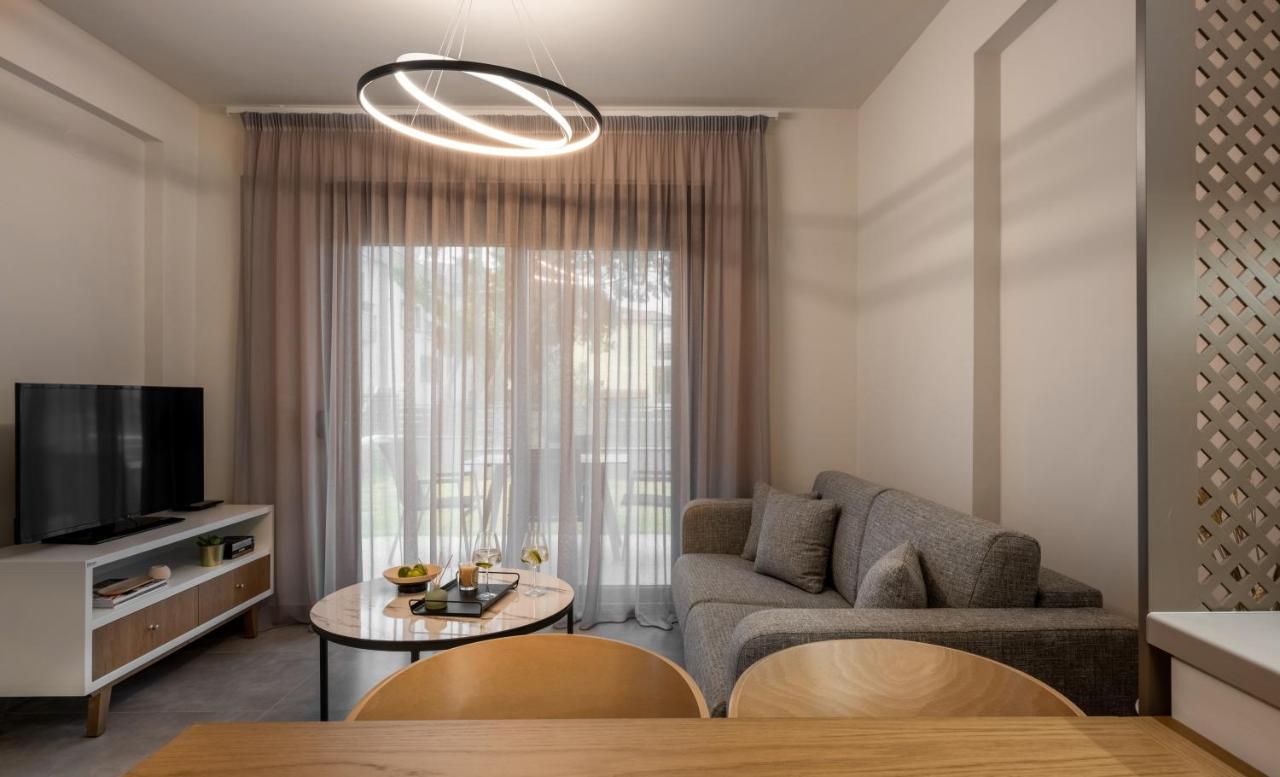 Iris Suites Nikiti Exteriér fotografie